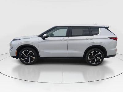 2024 Mitsubishi Outlander - Photo 4