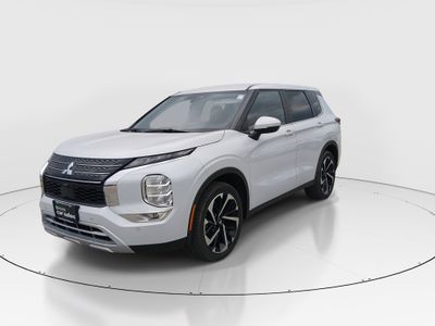 2024 Mitsubishi Outlander - Photo 3