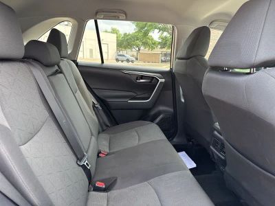 2024 Toyota RAV4 - Photo 10