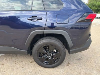 2024 Toyota RAV4 - Photo 3