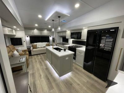 2026 Brinkley Model Z - Photo 28