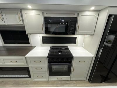 2026 Brinkley Model Z - Photo 42