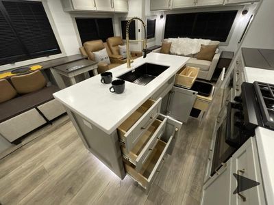 2026 Brinkley Model Z - Photo 48