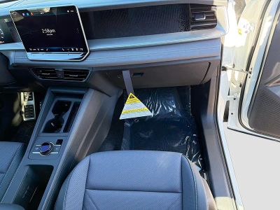 2026 Volkswagen Tiguan — photo 17 view