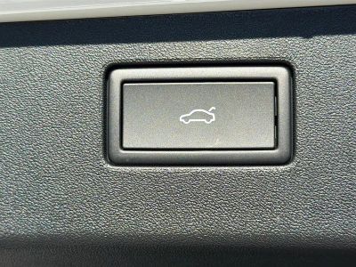 2026 Volkswagen Tiguan — photo 12 view