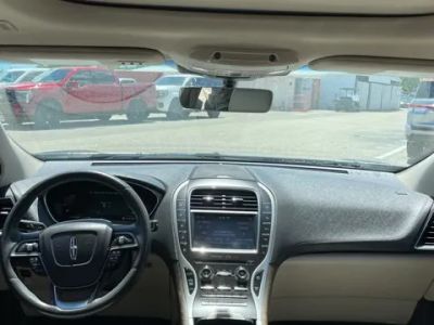 2019 Lincoln Nautilus — photo 15 view