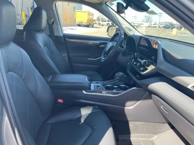 2026 Toyota Highlander - Photo 15
