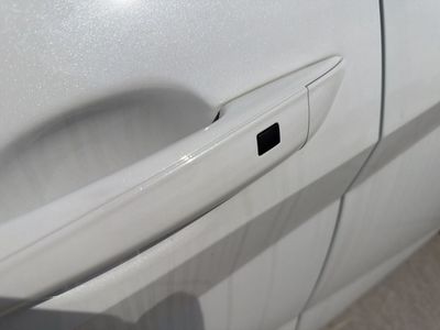 2025 Hyundai Elantra Hybrid — photo 10 view