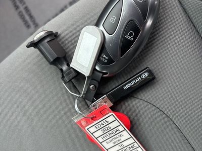 2026 Hyundai Elantra — photo 24 view