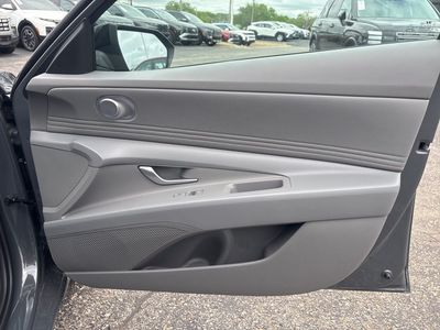 2026 Hyundai Elantra — photo 23 view