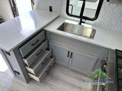 2026 Keystone RV Montana High Country - Photo 11