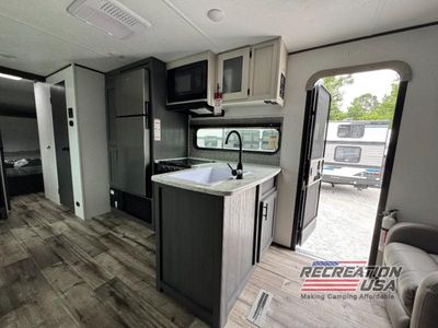 2025 Dutchmen Aspen Trail LE - Photo 10