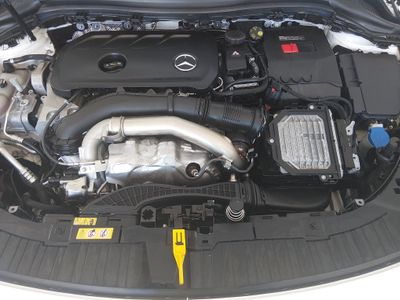 2025 Mercedes-Benz GLA - Photo 9