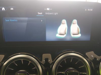 2025 Mercedes-Benz GLA - Photo 18