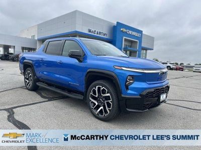 2025 Chevrolet Silverado EV - Photo 2