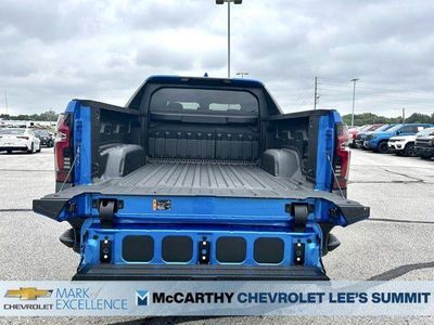 2025 Chevrolet Silverado EV - Photo 10