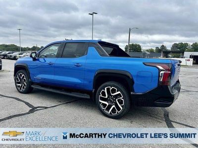 2025 Chevrolet Silverado EV - Photo 5