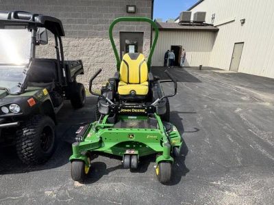 2020 John Deere Z920M — front three-quarter view