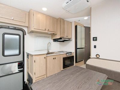 2026 Coachmen RV Leprechaun - Photo 7