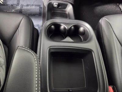 2026 Chrysler Pacifica — photo 12 view