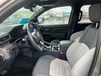 2024 Toyota Tacoma — photo 9 view