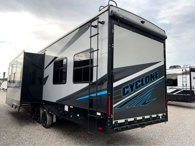 2026 Heartland Cyclone - Photo 3