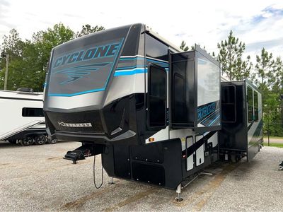 2026 Heartland Cyclone - Photo 2