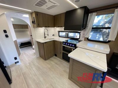 2025 Forest River RV Wildwood X-Lite - Photo 18