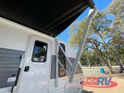 2025 Forest River RV Wildwood X-Lite - Photo 6