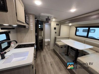 2026 Coachmen RV Catalina Summit Series 7 - Photo 10