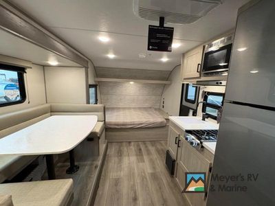 2026 Coachmen RV Catalina Summit Series 7 - Photo 11