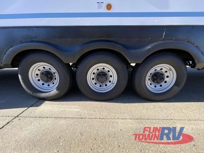 2025 Forest River RV Salem Grand Villa - Photo 9