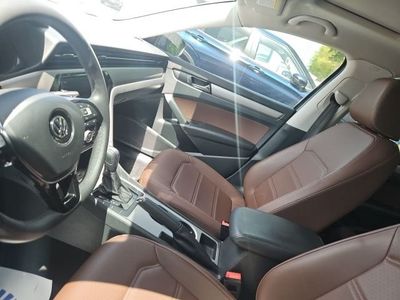 2021 Volkswagen Passat - Photo 5
