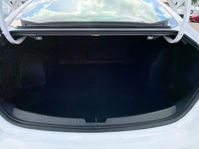 2025 Chevrolet Malibu — photo 12 view