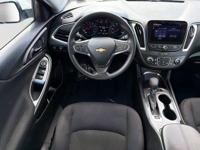2025 Chevrolet Malibu — photo 16 view