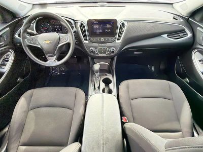 2025 Chevrolet Malibu — photo 15 view