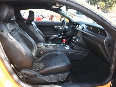 2022 Ford Mustang - Photo 26