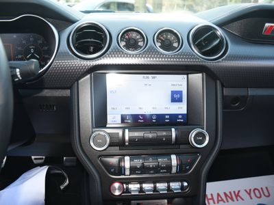 2022 Ford Mustang - Photo 22