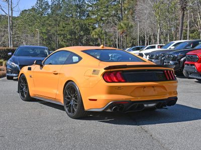 2022 Ford Mustang - Photo 6