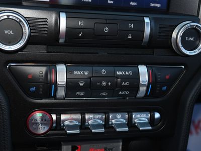 2022 Ford Mustang - Photo 21