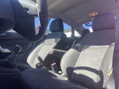 2013 Ford Fiesta - Photo 3