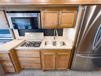 2022 Tiffin ALLEGRO - Photo 8