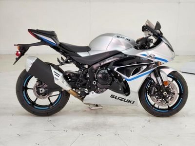 2025 Suzuki GSX-R1000 - Photo 7