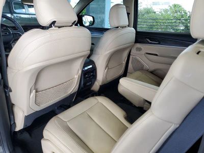 2022 Jeep Grand Cherokee L — photo 10 view