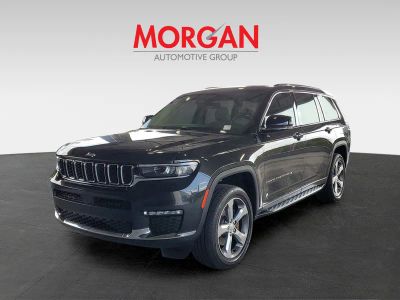 2022 Jeep Grand Cherokee L — interior view