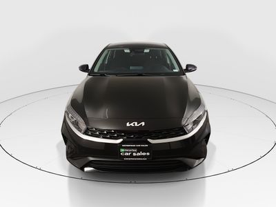 2024 Kia Forte - Photo 2