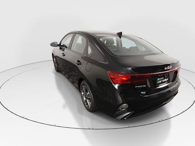 2024 Kia Forte - Photo 5