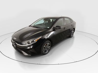 2024 Kia Forte - Photo 3