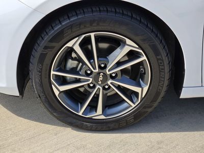 2024 Kia Forte - Photo 7
