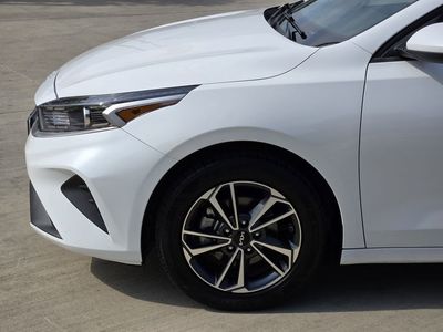 2024 Kia Forte - Photo 6